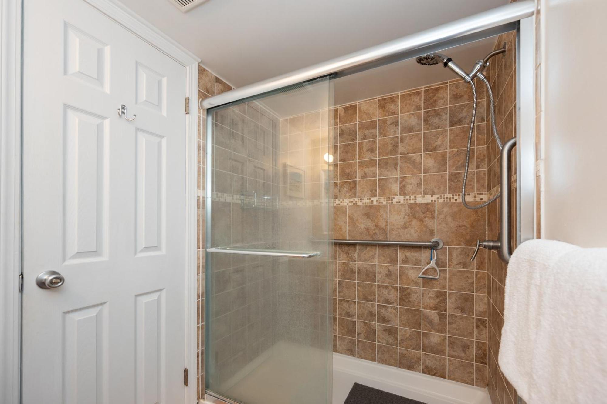 Family Friendly Luxury Oceanfront Condo, Indoor Pool, Massage Chair, Brand New Bathrooms 2025 Ocean City Exterior photo